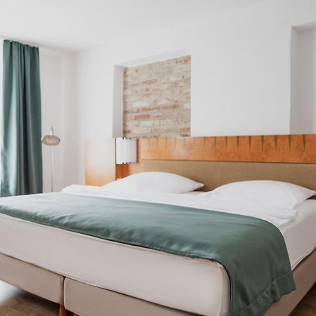 Hotel Cristallo Landshut Esterno foto