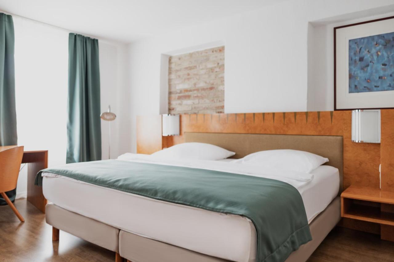 Hotel Cristallo Landshut Esterno foto