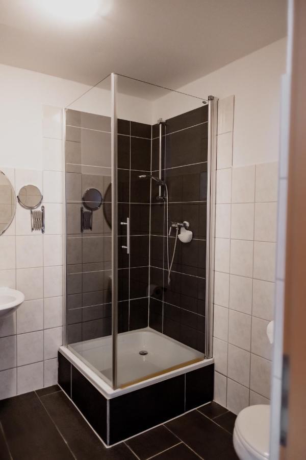 Hotel Cristallo Landshut Esterno foto