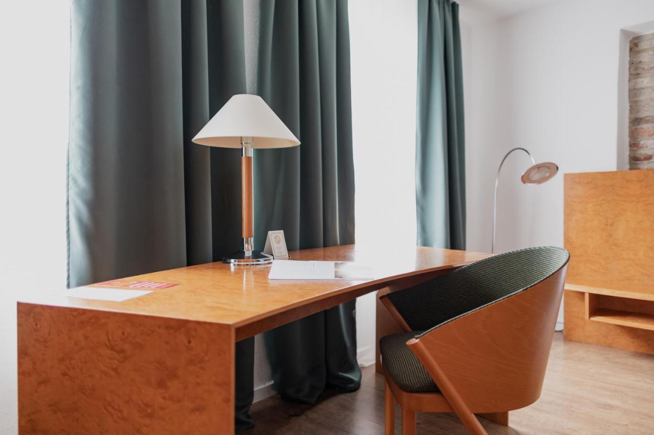 Hotel Cristallo Landshut Esterno foto