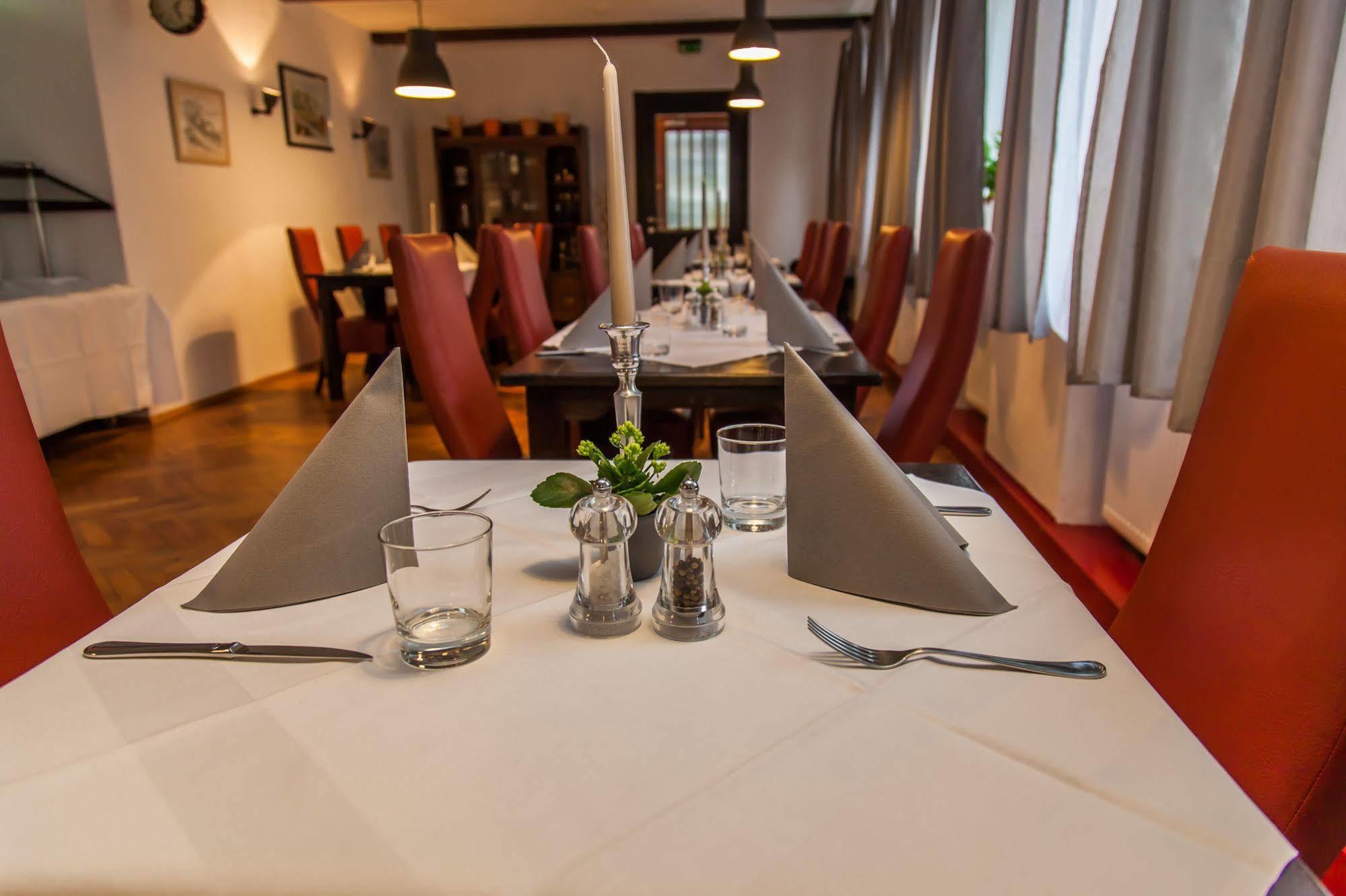 Hotel Cristallo Landshut Esterno foto